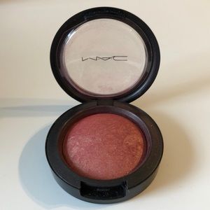 MAC Cosmetics Merrily mineralize blush